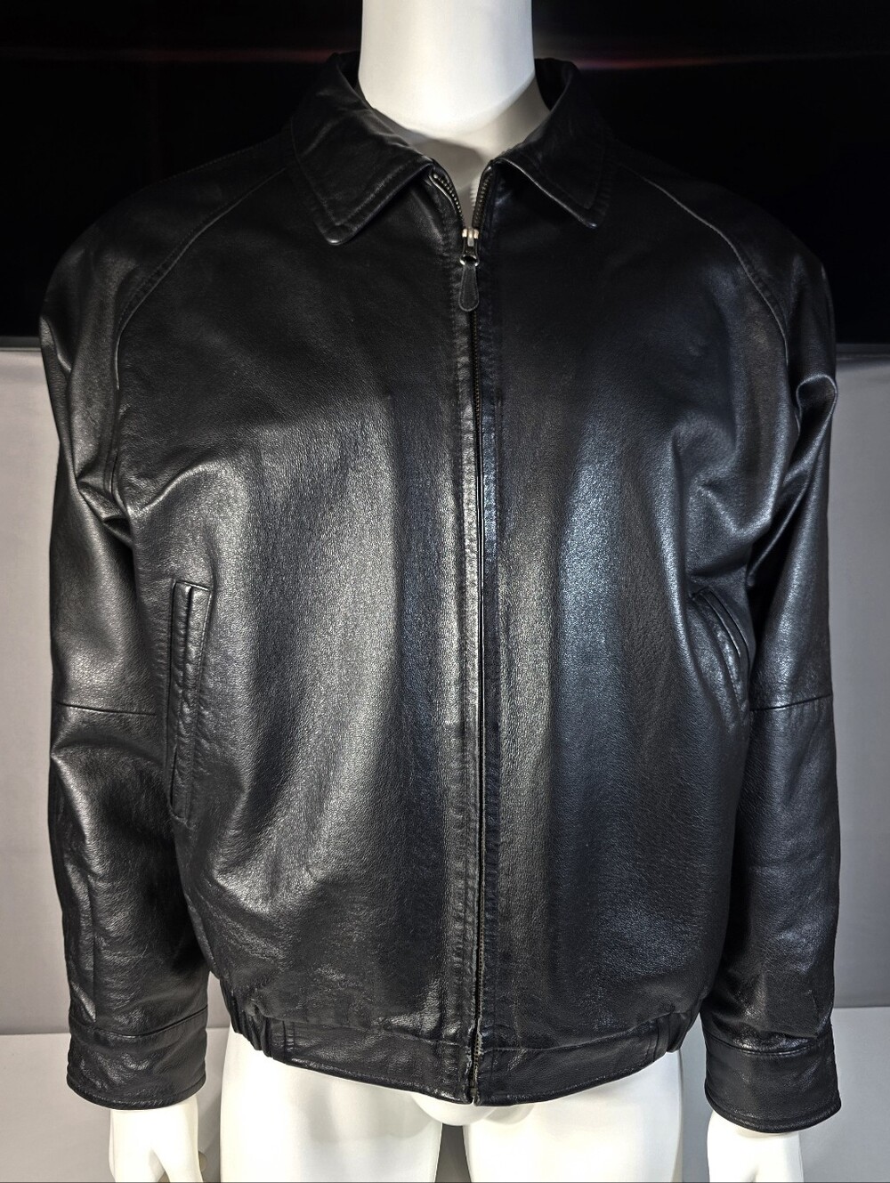 Vintage St John's Bay Black Genuine Leather Bomber Jacket Men's Size Large